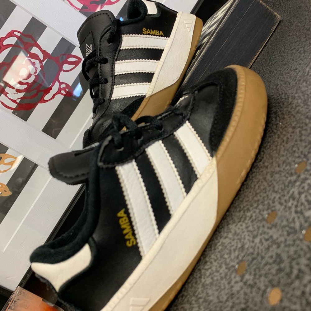 Adidas toddler $19